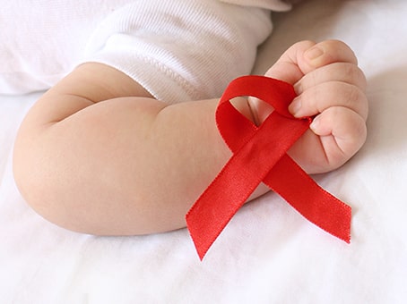 Wie können Leute mit einer HIV-Diagnose ein gesundes Kind bekommen?